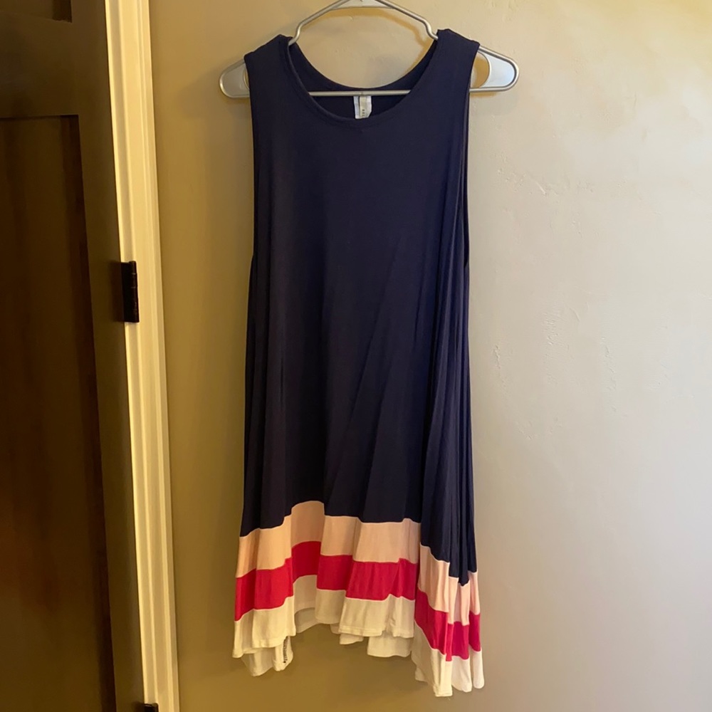 Sleeveless cotton dress with pockets